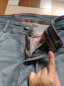 Tommy Hilfiger Light Denim Jeans Donation