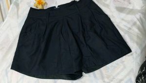Black Pleated Skort
