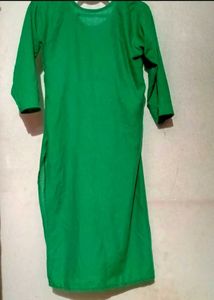 Green Embroidered Kurta