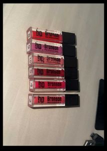 6 Lipsticks! wax strips free