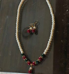 Pearl Necklace &amp; Earring Set