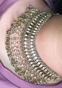 Vintage Rhinestone Gold Tone Necklace