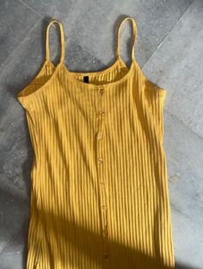 ⭐️Yellow Ribbed Button-Down Tank Top⭐️