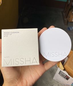 Missha Magic Cushion Moist Up N•23