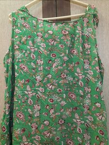 Plus Size  💞ladies Floral 2xl .44 Chest