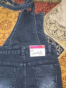 Girl&#39;s Denim Overalls