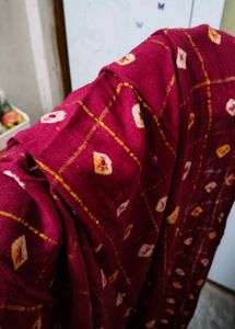Bandhni Maroon Pure Cotton Dupatta With Zari Work