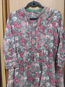 Floral Print Tunic Top