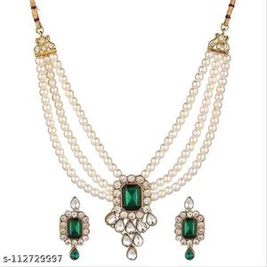Emerald Pearl Jewelry Set