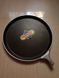 Non-Stick Tawa with Spatula
