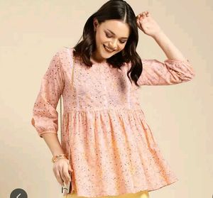 A classy elegant Floral Print Top
