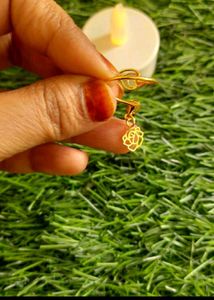 Classy Flower Leaf Ring