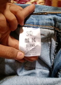 Straight fit ripped cargo