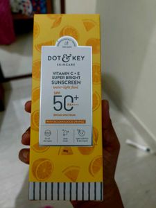 Dot &amp; Key Vitamin C+E Sunscreen SPF 50+