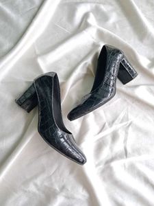 Dressberry Elegant Black Heels
