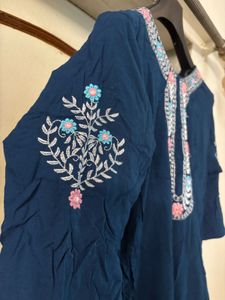 Zari Neck Straight Kurti