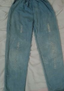 LIGHT BLUE STRAIGHT FIT JEANS