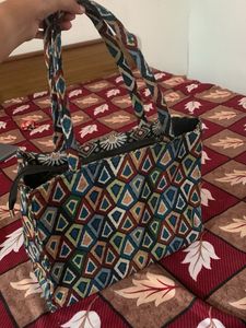 Get  Tote Bags