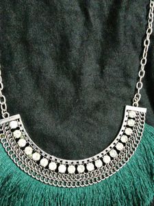 Green Thread Necklace