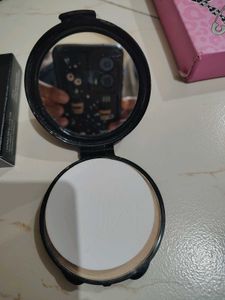 Compact Power SPF 15 With Free Mini Nivea Roll On