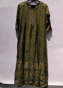 Green Embroidered Kurta