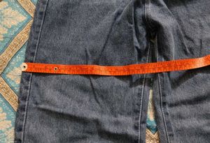 UNISEX STRAIGHT LEG JEANS