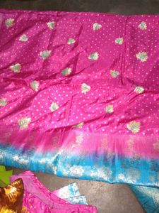 combo sarees (2) with Ethnic matching Blouse