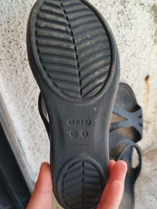 Comfortable Black Crocs Slides