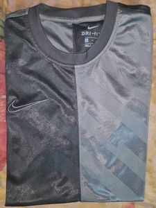 Nike Dri-Fit Two-Tone Black &amp; Grey T Shirt