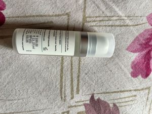 plum cica &amp; hya- betaine vegan mucin essence