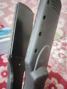 INOVA Hair Straightener