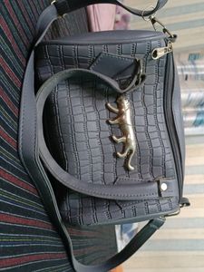 New Sling Bag 👜