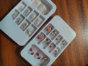 Beautiful Press on nails