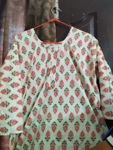 Floral Print Short Kurta