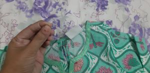 Max kurta fr 2 to 3 yr old gal