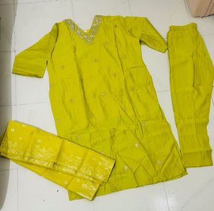 Embroidered  Suit Set With Dupatta And Bottom