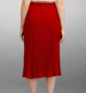 Women Solid Pleated Red Skirt