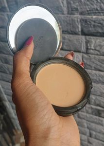 Facescanada BEIGE Weightless Compact Powder