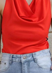 Red Sleeveless Top