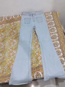 Flared Jeans