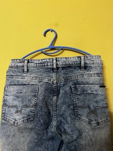 Blue Skinny Fit Mid Raise Stretchable Cropped Jean