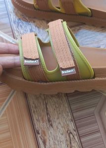 Sandal Type Footware
