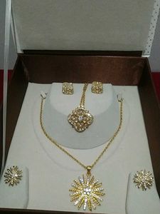 Gold Tone Jewelry Set Of 2 WITHOUT BOX