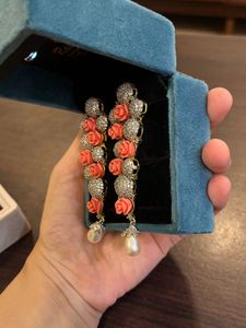 AD EARRINGS WITH PEACH ROSES