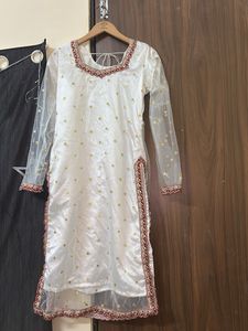 Elegant White &amp; Red Kurta Set