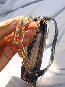 Price Drop🔥 Brand New Black handbag