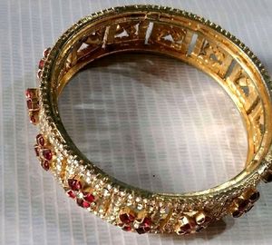 Single Kada