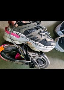 high sole magnett shoes