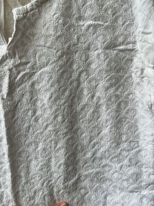 Beautiful 🤩 White Embroidered Kurta🤍