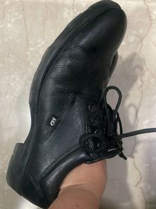 ID: Being Cult Black Leather Shoes